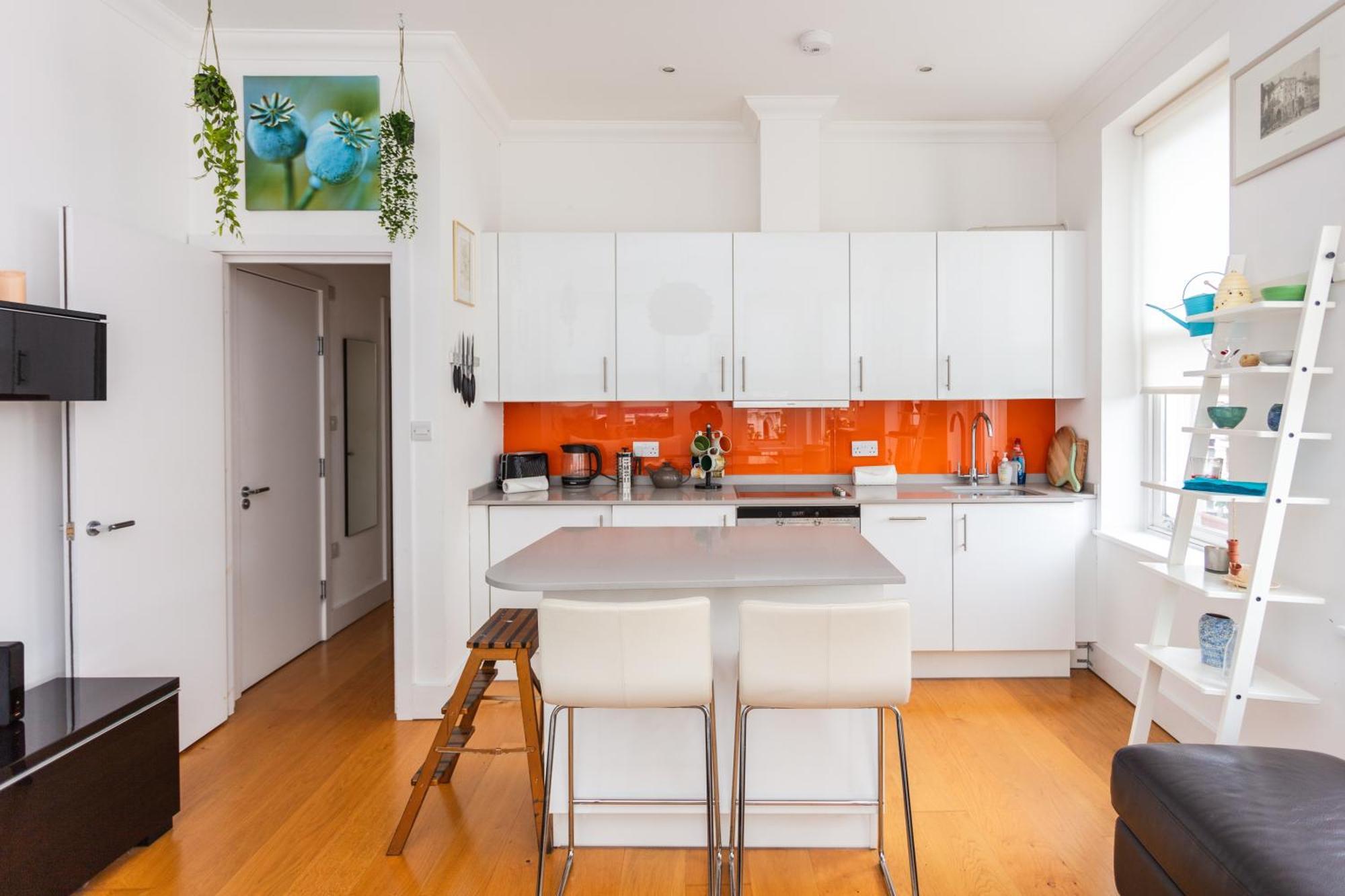 Homely 1 Bedroom Apartment In The Heart Of Vibrant Camden Londra Dış mekan fotoğraf