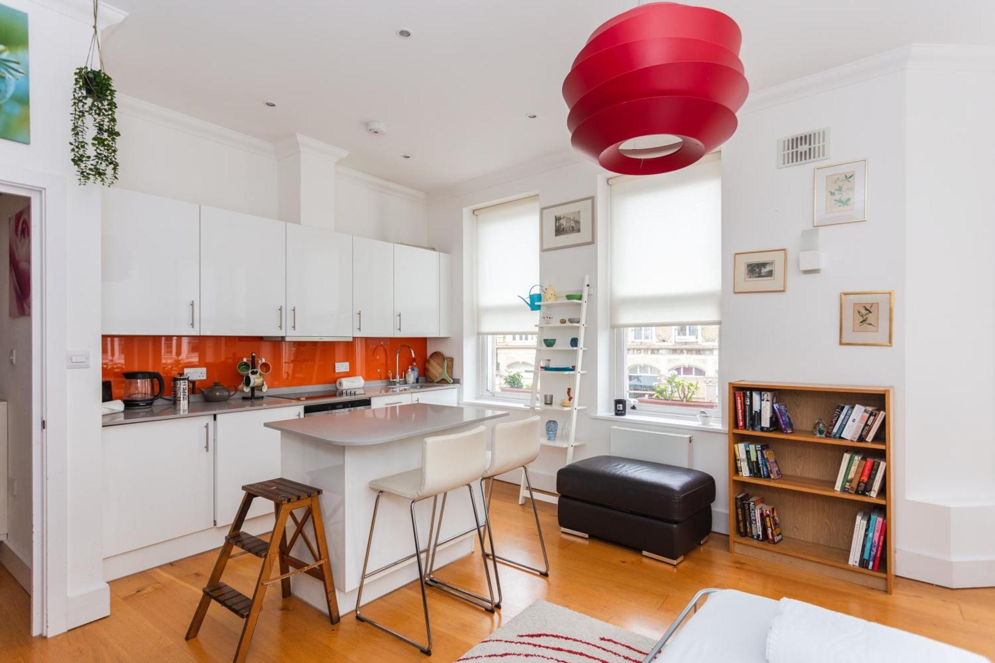 Homely 1 Bedroom Apartment In The Heart Of Vibrant Camden Londra Dış mekan fotoğraf