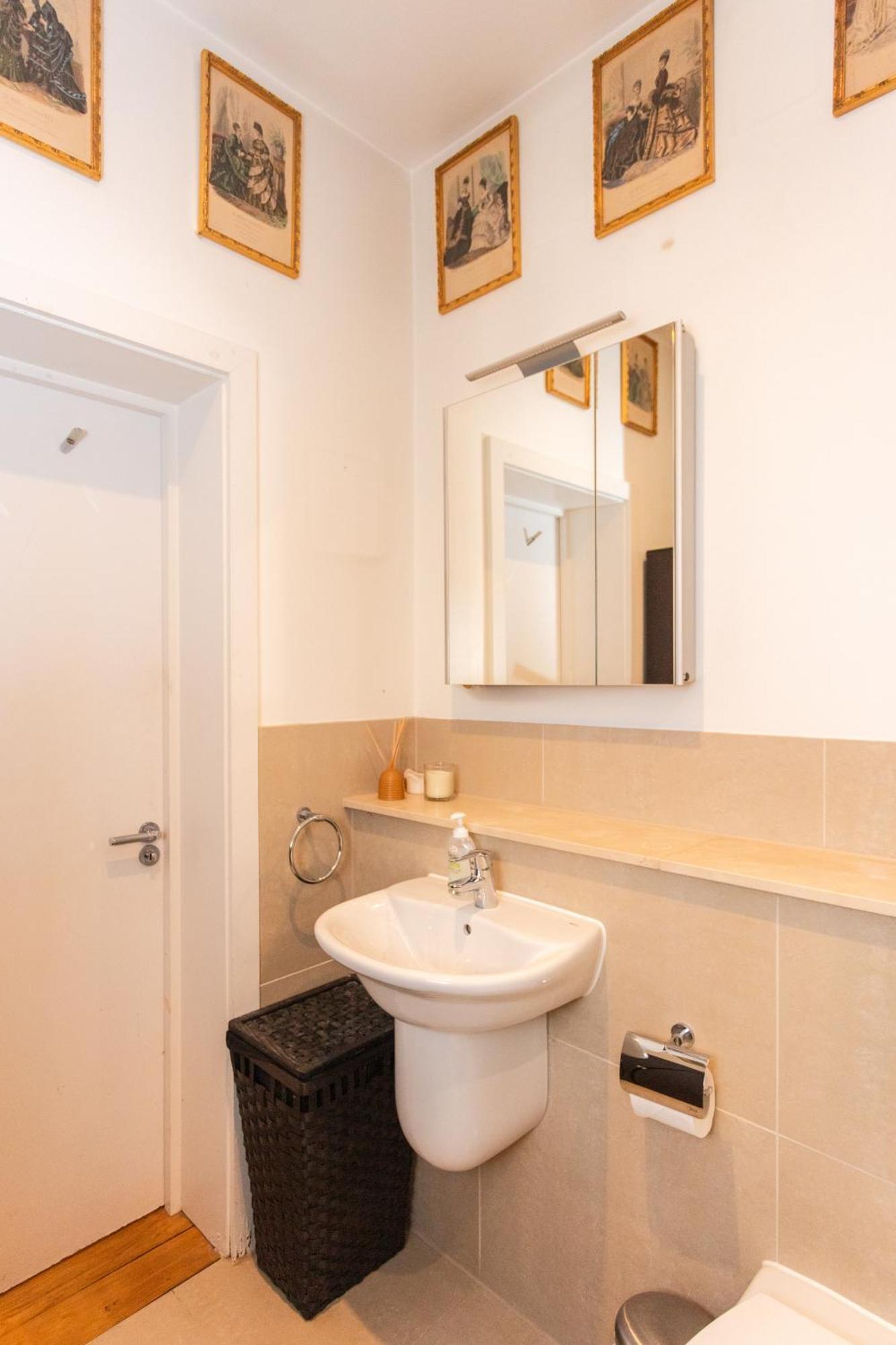 Homely 1 Bedroom Apartment In The Heart Of Vibrant Camden Londra Dış mekan fotoğraf