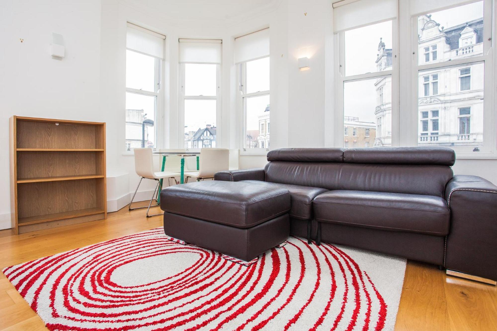 Homely 1 Bedroom Apartment In The Heart Of Vibrant Camden Londra Dış mekan fotoğraf